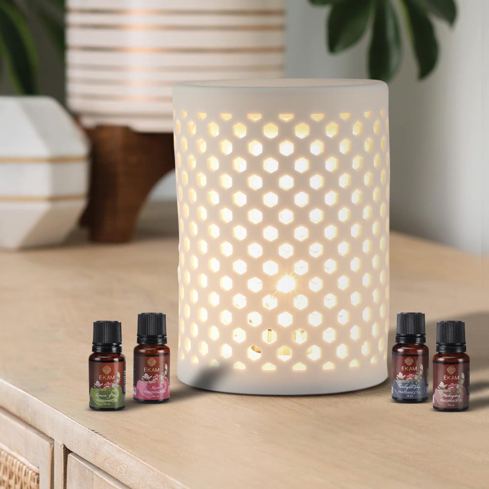 Honeycomb Premium Oil Warmer with 4 Fragrance Oils