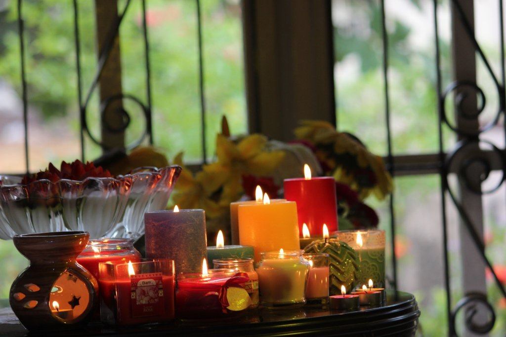 Top 5 Luxurious Scented Candles by Ekam