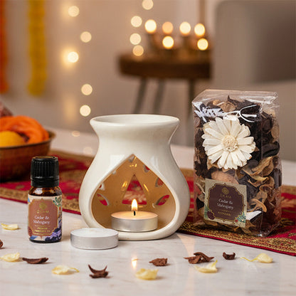 Cedar &amp; Mahogany Ceramic Oil Warmer &amp; Potpourri Gift Set