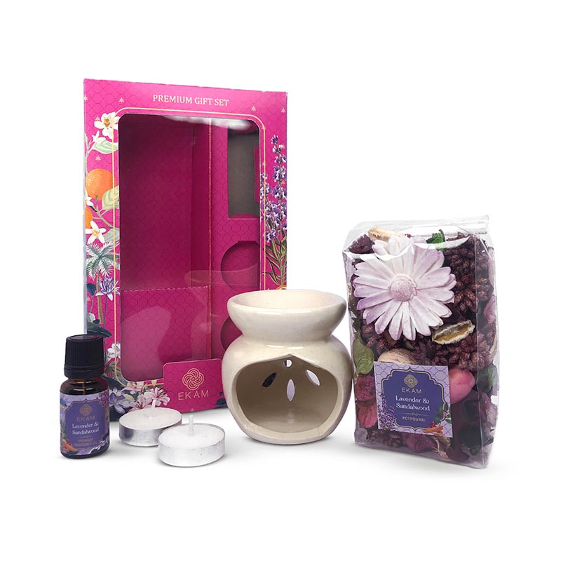 Lavender &amp; Sandalwood Ceramic Oil Warmer &amp; Potpourri Gift Set