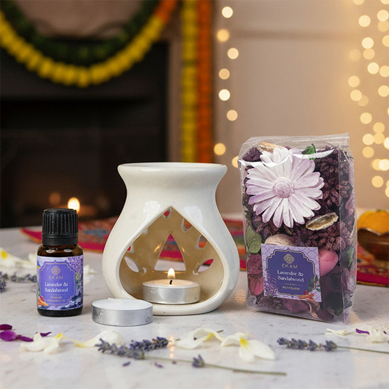Lavender &amp; Sandalwood Ceramic Oil Warmer &amp; Potpourri Gift Set
