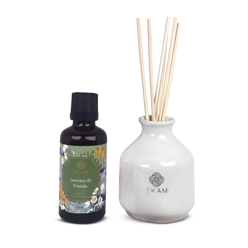 Jasmine &amp; Freesia Reed Diffuser Gift Set