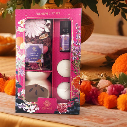 Lavender &amp; Sandalwood Ceramic Oil Warmer &amp; Potpourri Gift Set