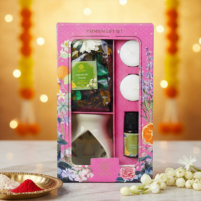 Jasmine &amp; Freesia Ceramic Oil Warmer &amp; Potpourri Gift Set